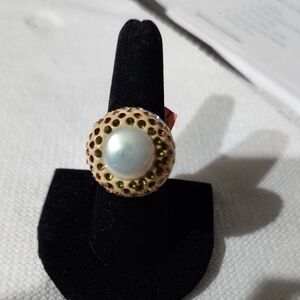 Elegant Pearl and Silver-Toned Ring